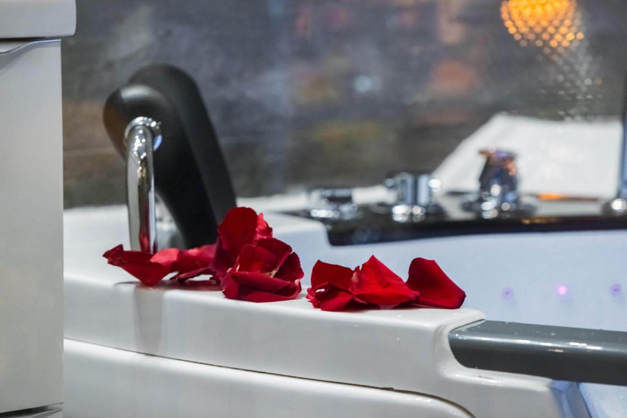 Jacuzzi & Relax By Leo Old Town Apartament *